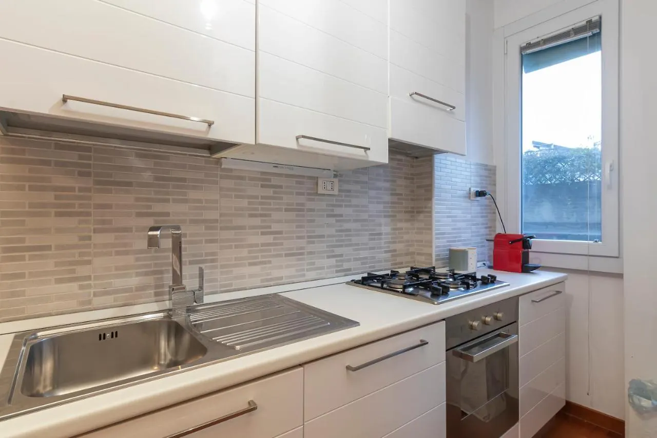 I Host Apartment - Cermenate 9 Milano