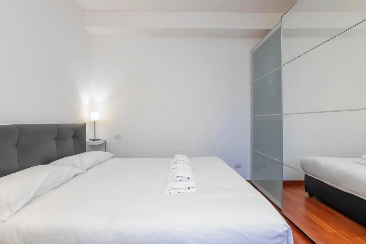 I Host Apartment - Cermenate 9 Milano